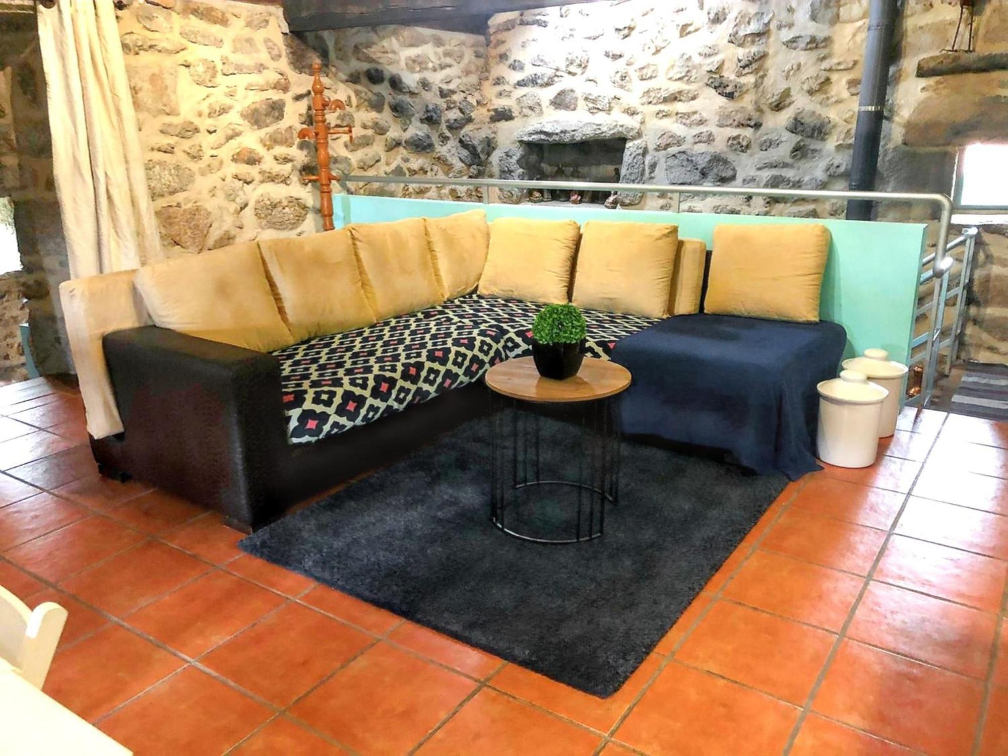 הוילה Urgueira  Welcoming House With Mountain View In Agueda Shared Pool מראה חיצוני תמונה